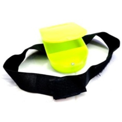 Plastmasas kaste mānekļiem uz kājas